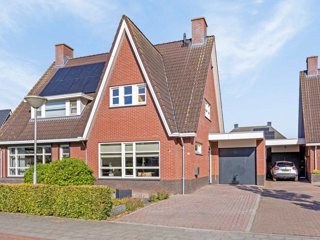 Schonekampstraat 25, Hardenberg