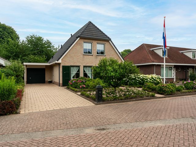 Notaris Hollestelleplein 8, Andel