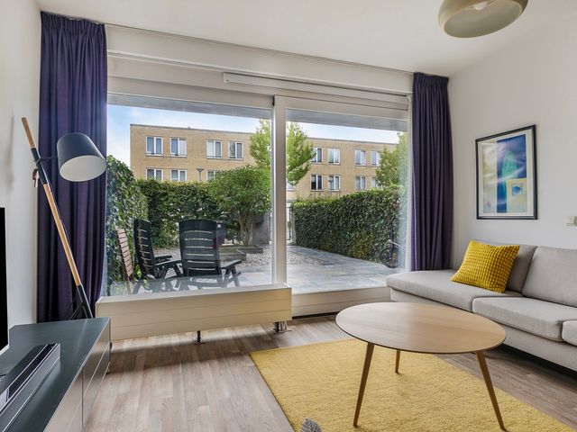Vignolastraat 101, Rotterdam