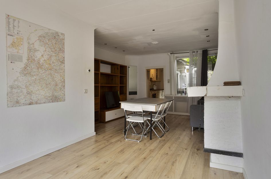 Dwarsstraat 20