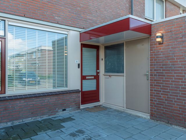 Wassenaarstraat 8, Almere