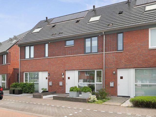 Maaslandsingel 17, Etten-Leur