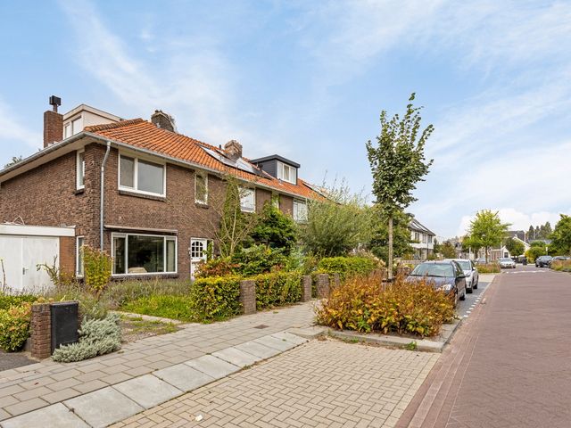 Leidseweg 329, Voorschoten