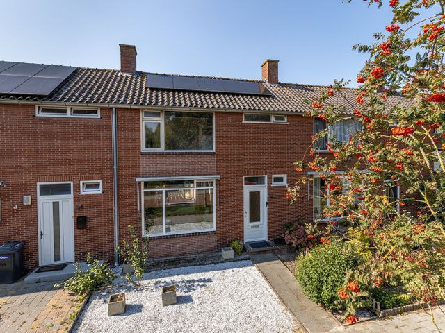 Dr. Th. Tjabbesstraat 52, Veendam