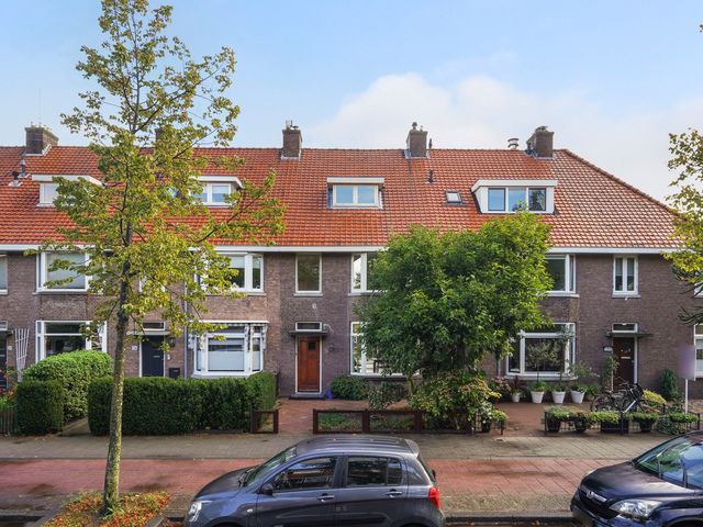 Van Zuylen Van Nijeveltstraat 212, Wassenaar