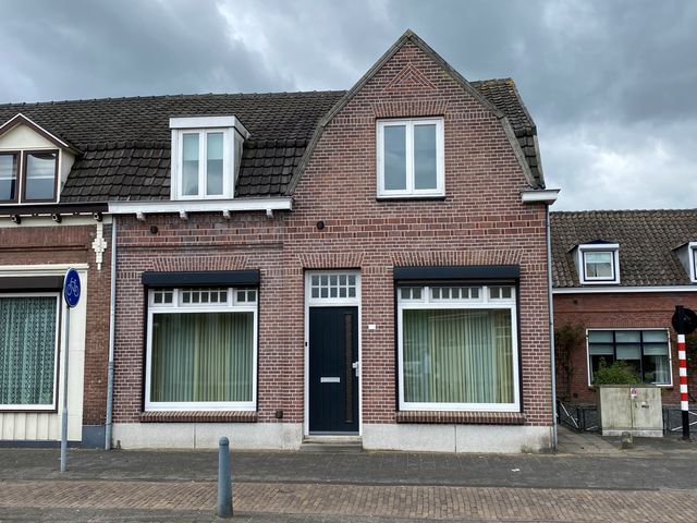 Julianastraat 115, Rijen