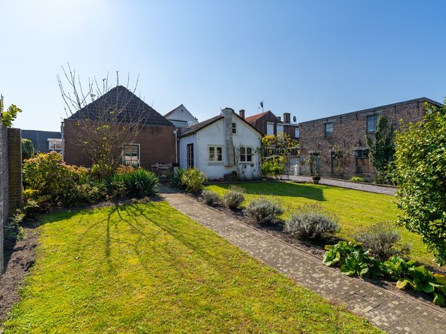 Kerkstraat 18, Sprang-Capelle