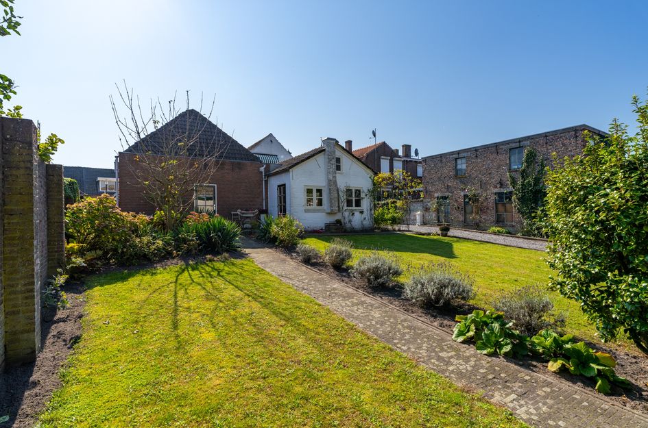 Kerkstraat 18