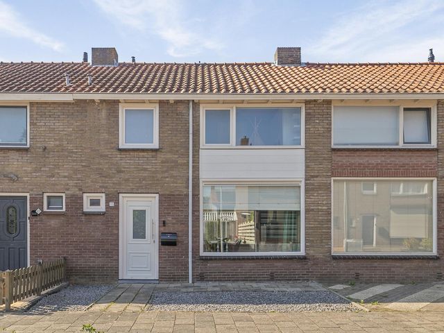 van Cantfortstraat 15, Terneuzen