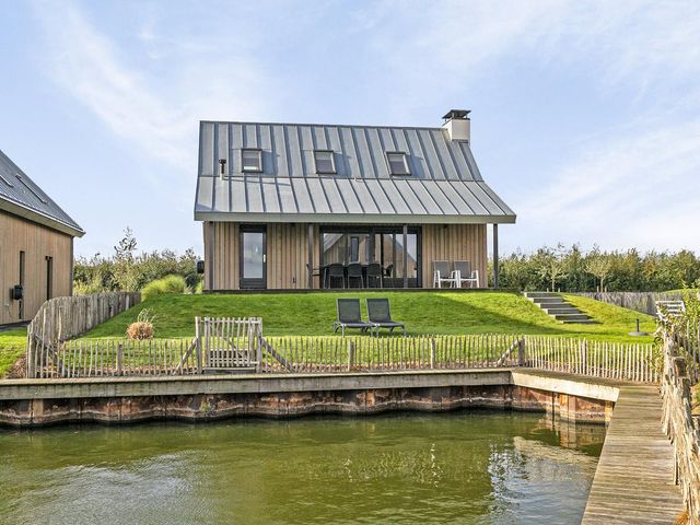 Oesterdam 301, Tholen