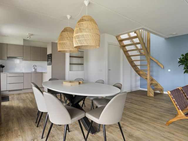 Oesterdam 301, Tholen