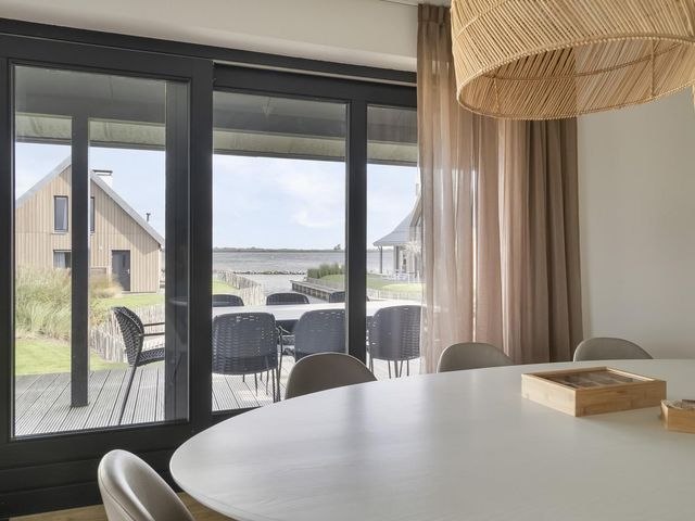 Oesterdam 301, Tholen