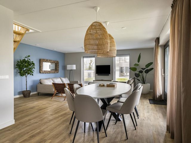 Oesterdam 301, Tholen