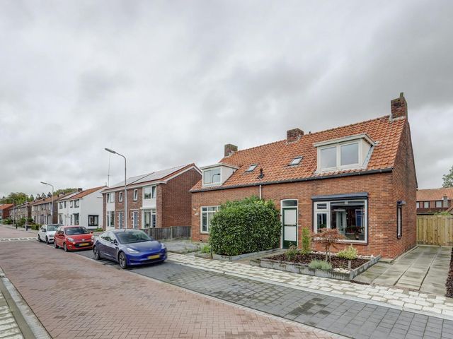 Slotstraat 45, Kruiningen