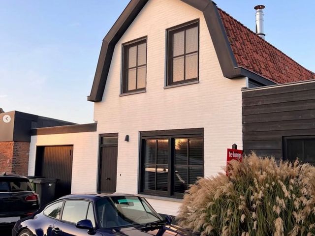 Smidsweg 8, Zuidzande