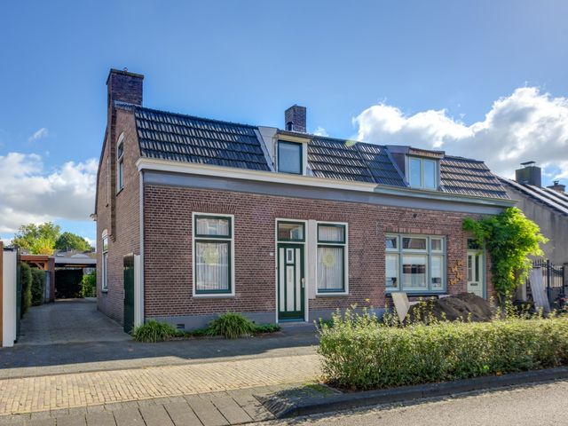 Hoofdstraat 144, Rijen