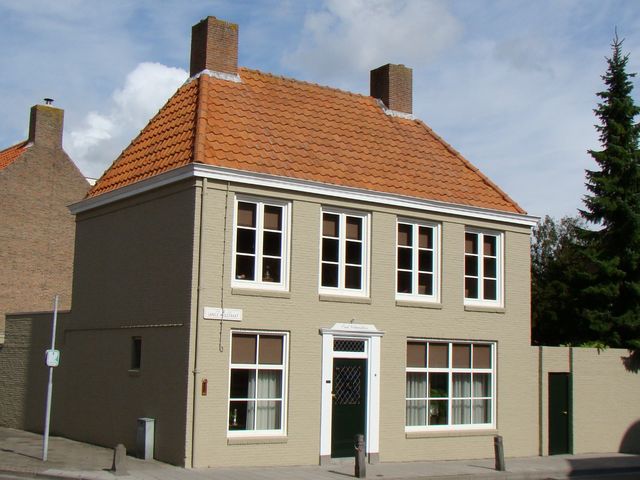 Lange Wolstraat 18, Sluis