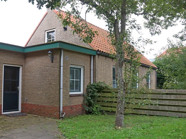 Camminghastraat 12, Ballum