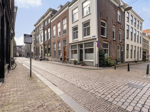 Wijnstraat 142, Dordrecht