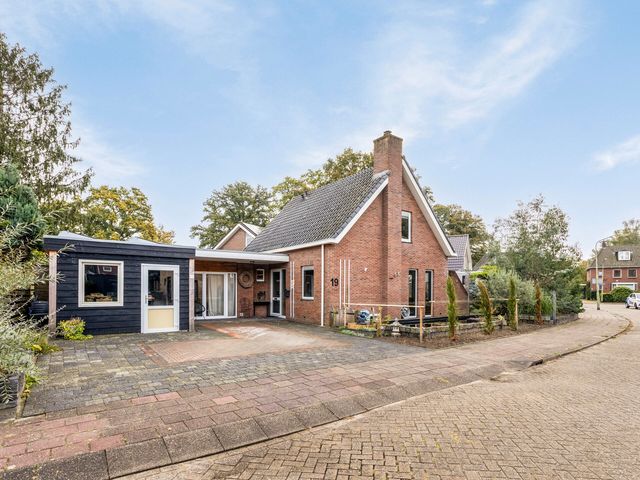 Jonkershof 19, Emmen