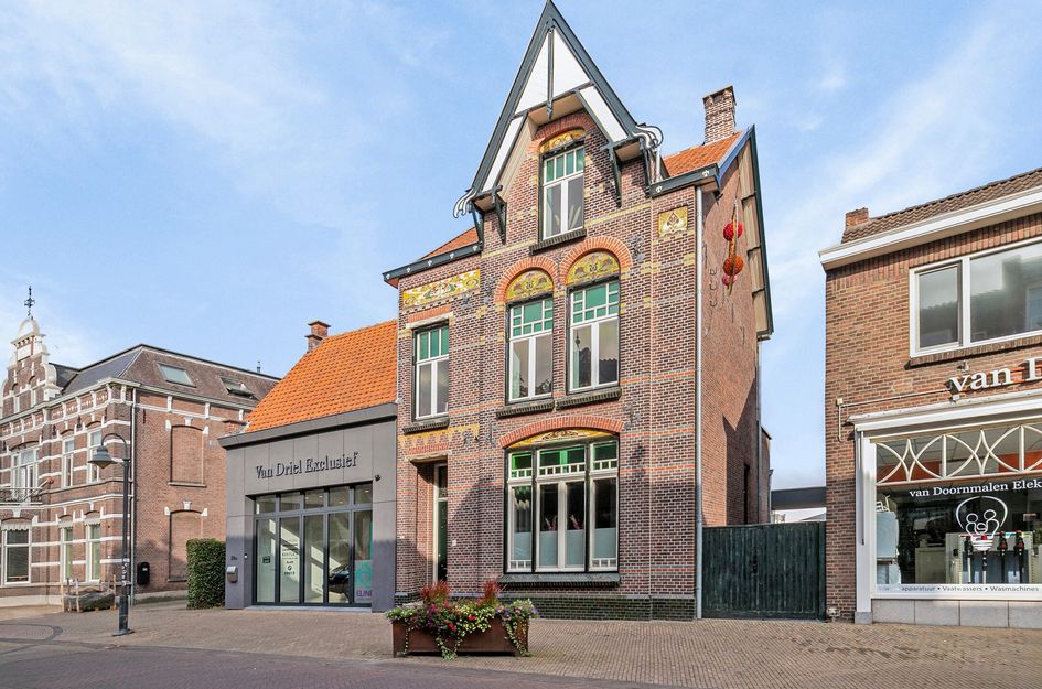 Stationsstraat 28