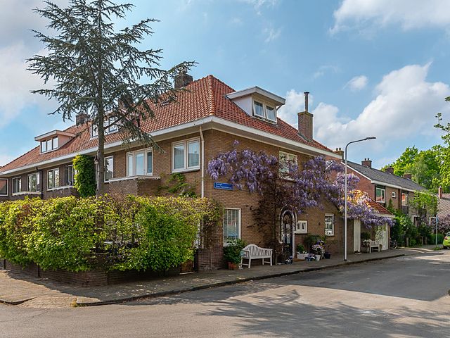 Koningin Anna Paulownastraat 13, Zwolle