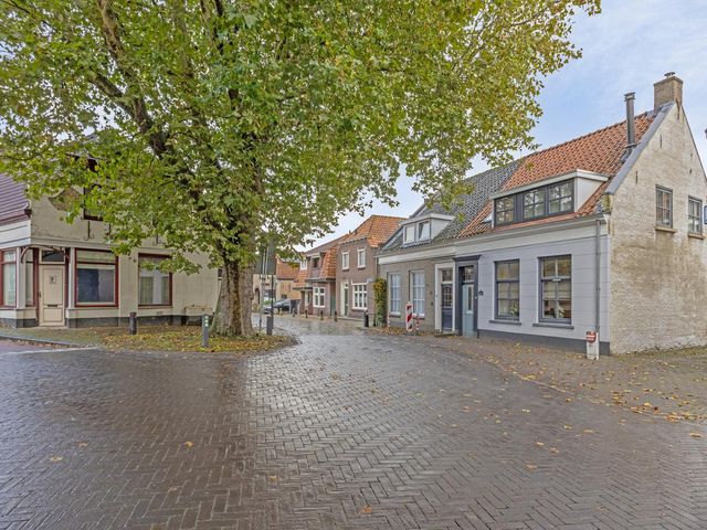 Raadhuisstraat 49, Terheijden