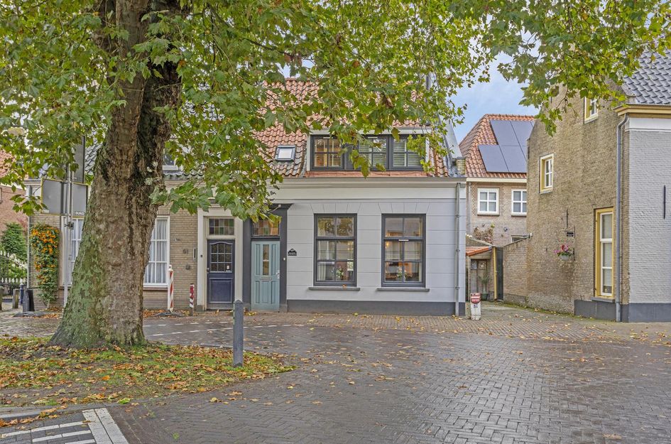 Raadhuisstraat 49