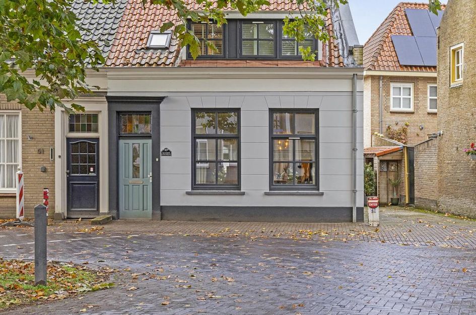 Raadhuisstraat 49