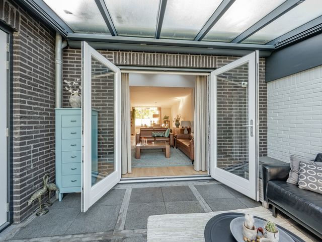 Wethouder Van Gamerenstraat 10, Rhenoy