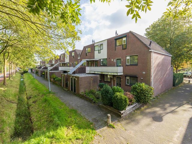 Stoholm 165, Hoofddorp