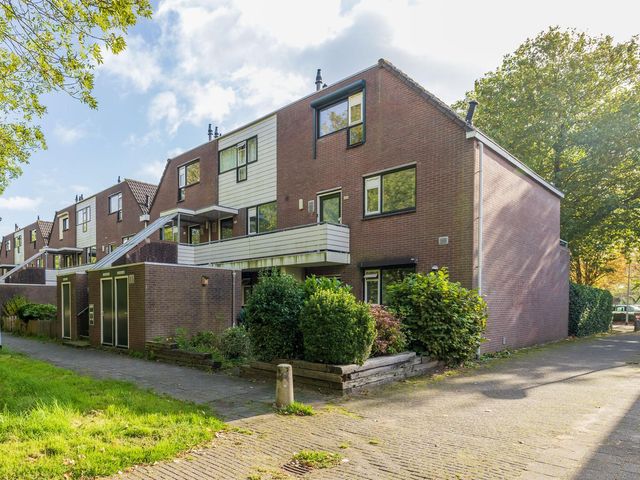 Stoholm 165, Hoofddorp