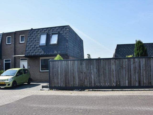 Tjalk 33 37, Lelystad