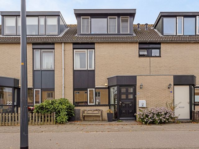 Mary Zeldenrustweg 24, Leiden