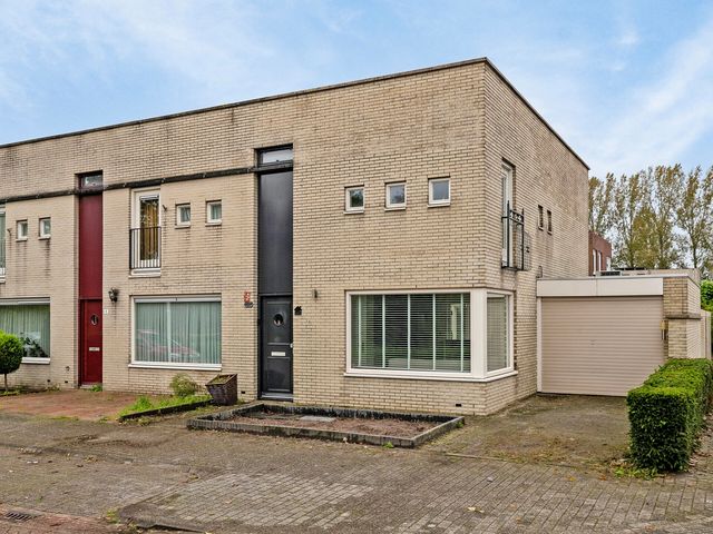 Ridderkerksingel 10, Tilburg