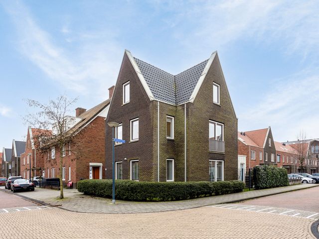 Touwslagerlaan 30, Aalsmeer