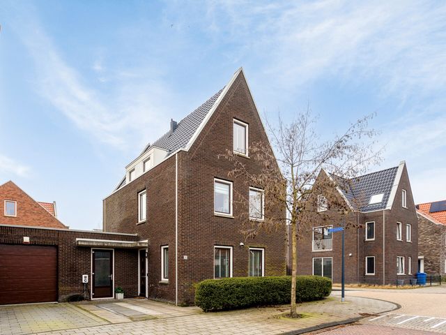 Touwslagerlaan 30, Aalsmeer