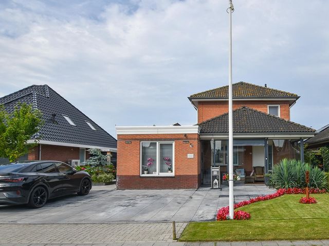 Vennendal 66, Lelystad