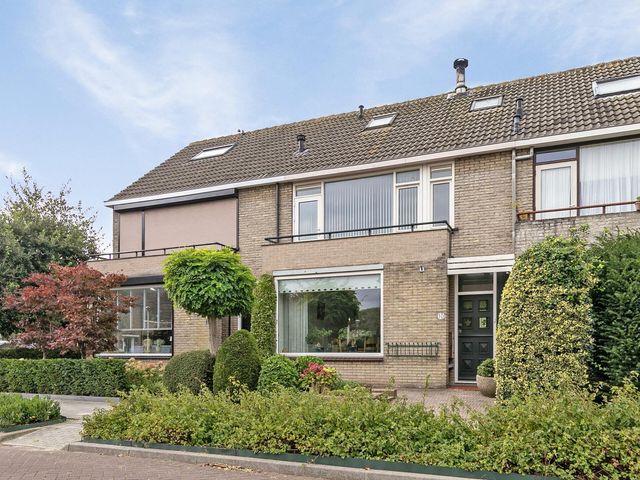 Hyacinthstraat 10, Oud-Beijerland