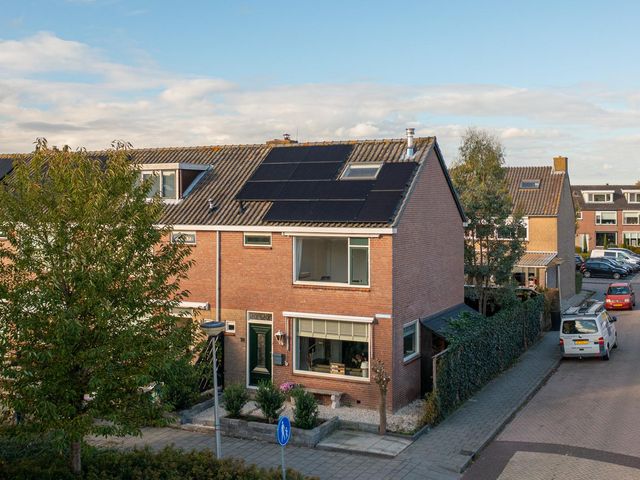 Lijsterstraat 20, Bleskensgraaf Ca