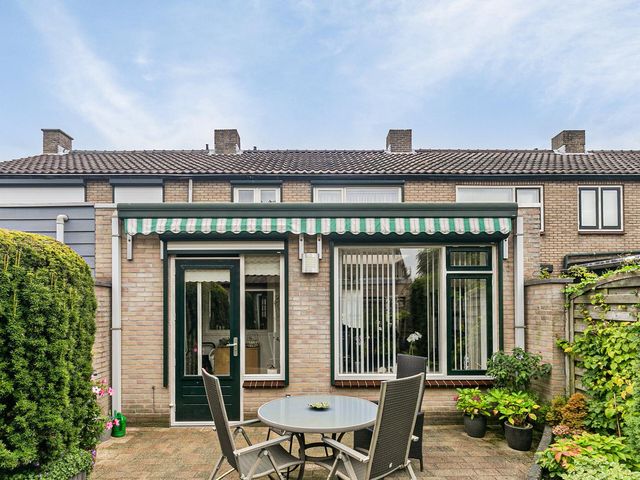 Pieter de Hooghstraat 35, Terneuzen