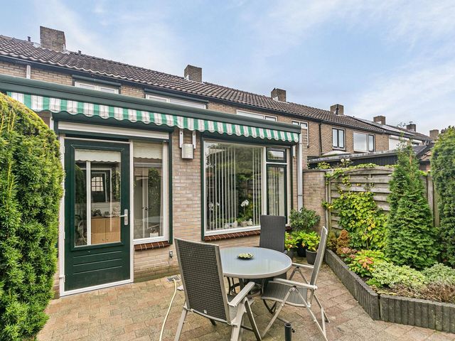 Pieter de Hooghstraat 35, Terneuzen