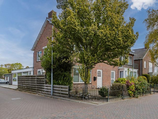 Jonkheer de Jongestraat 9, Hoogeveen