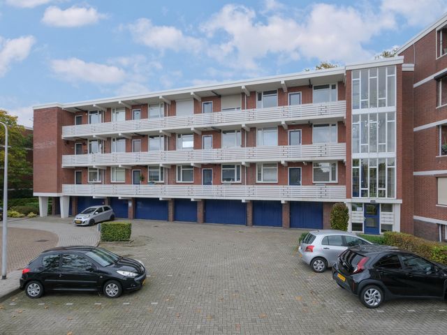 Maasstraat 112, Almelo