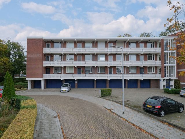 Maasstraat 112, Almelo