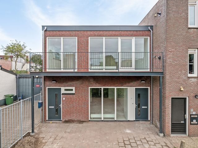 Pompstraat 6, Steenbergen