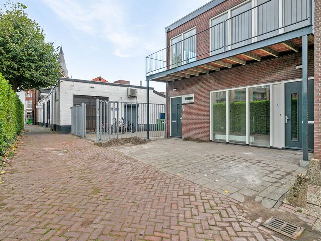 Pompstraat 6, Steenbergen