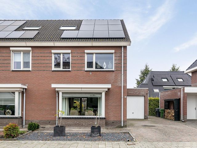 Refterstraat 32, IJsselmuiden