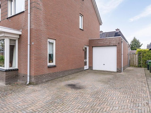 Refterstraat 32, IJsselmuiden