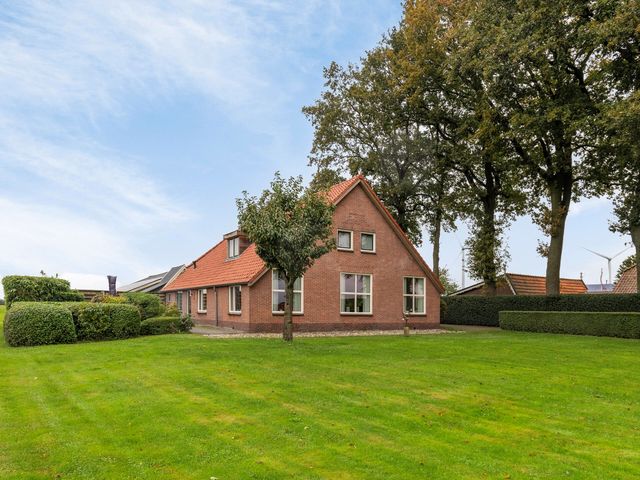 Driehoekweg 10, Stegeren